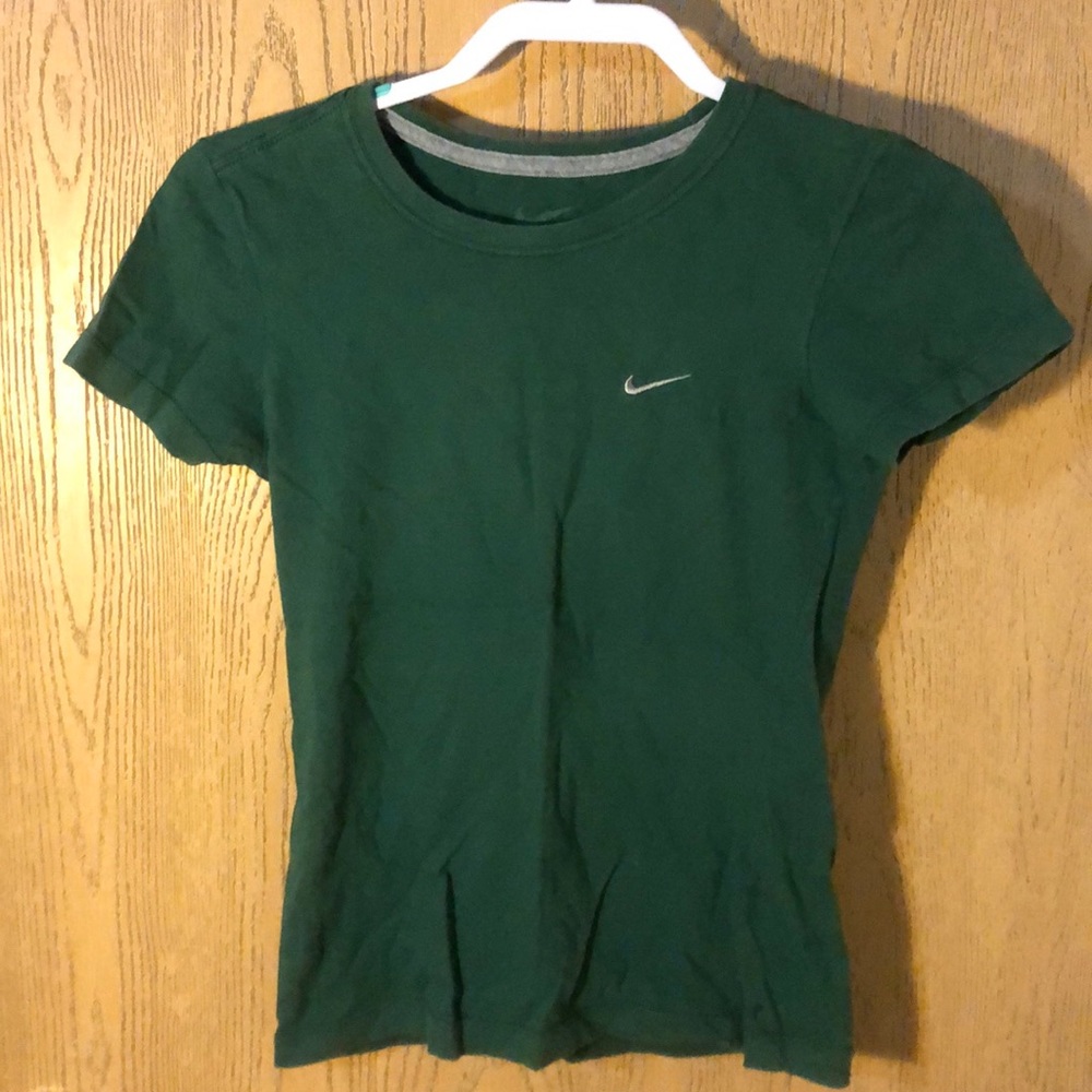 Nike hunter green